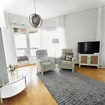 Apartamento Lootsi With Sauna, Next To Old Town, Center, Port Talin