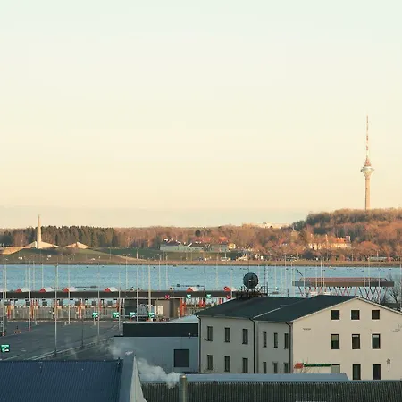 Lootsi With Sauna, Next To Old Town, Center, Port *